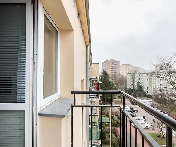 Mokotow Contemporary By Bookinghost *